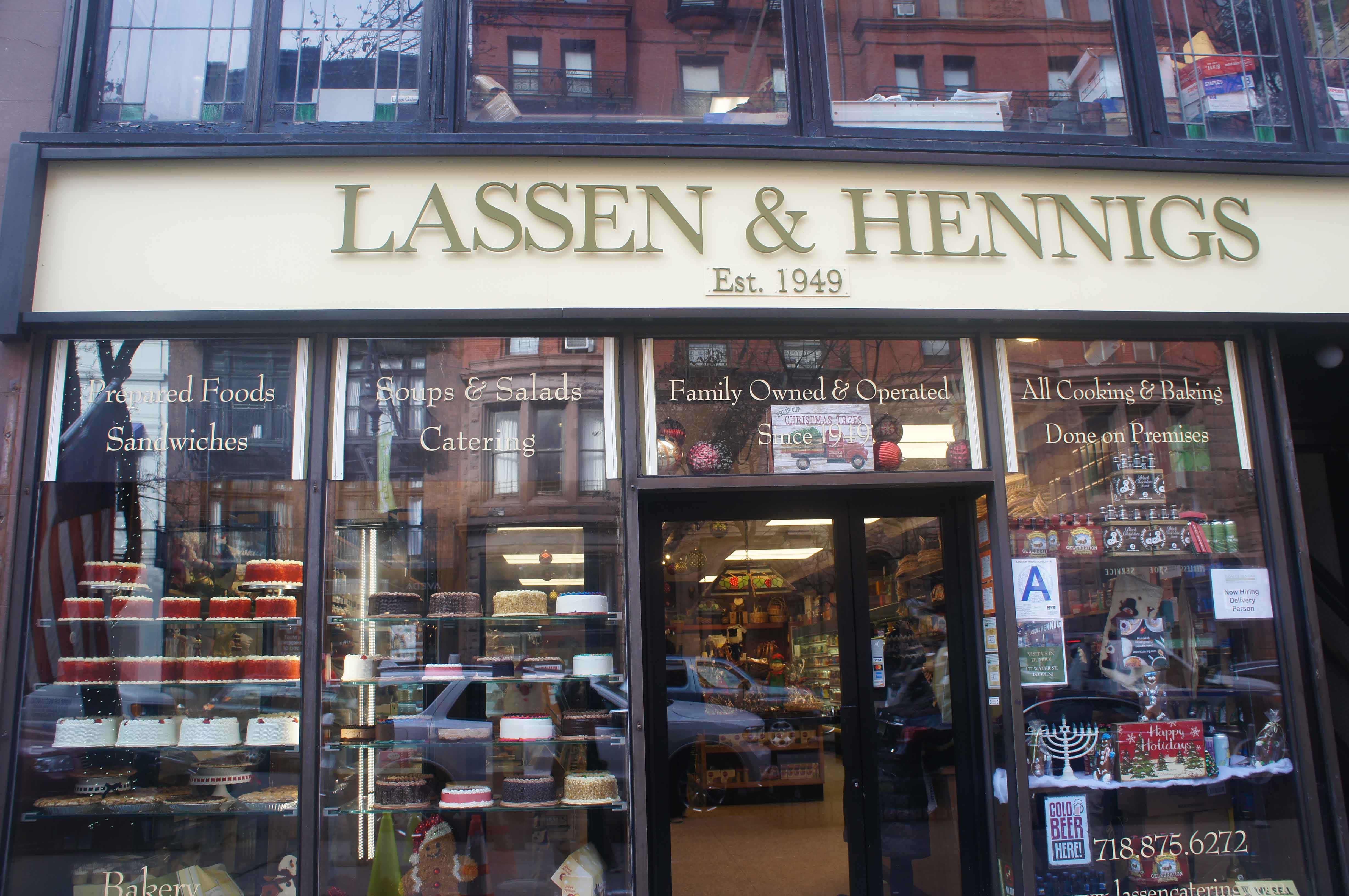Picture of Lassen & Hennigs, a well-known deli & bakery on Montague Street, offering Brooklyn Heights residents salads, soups & sandwiches, plus classic desserts