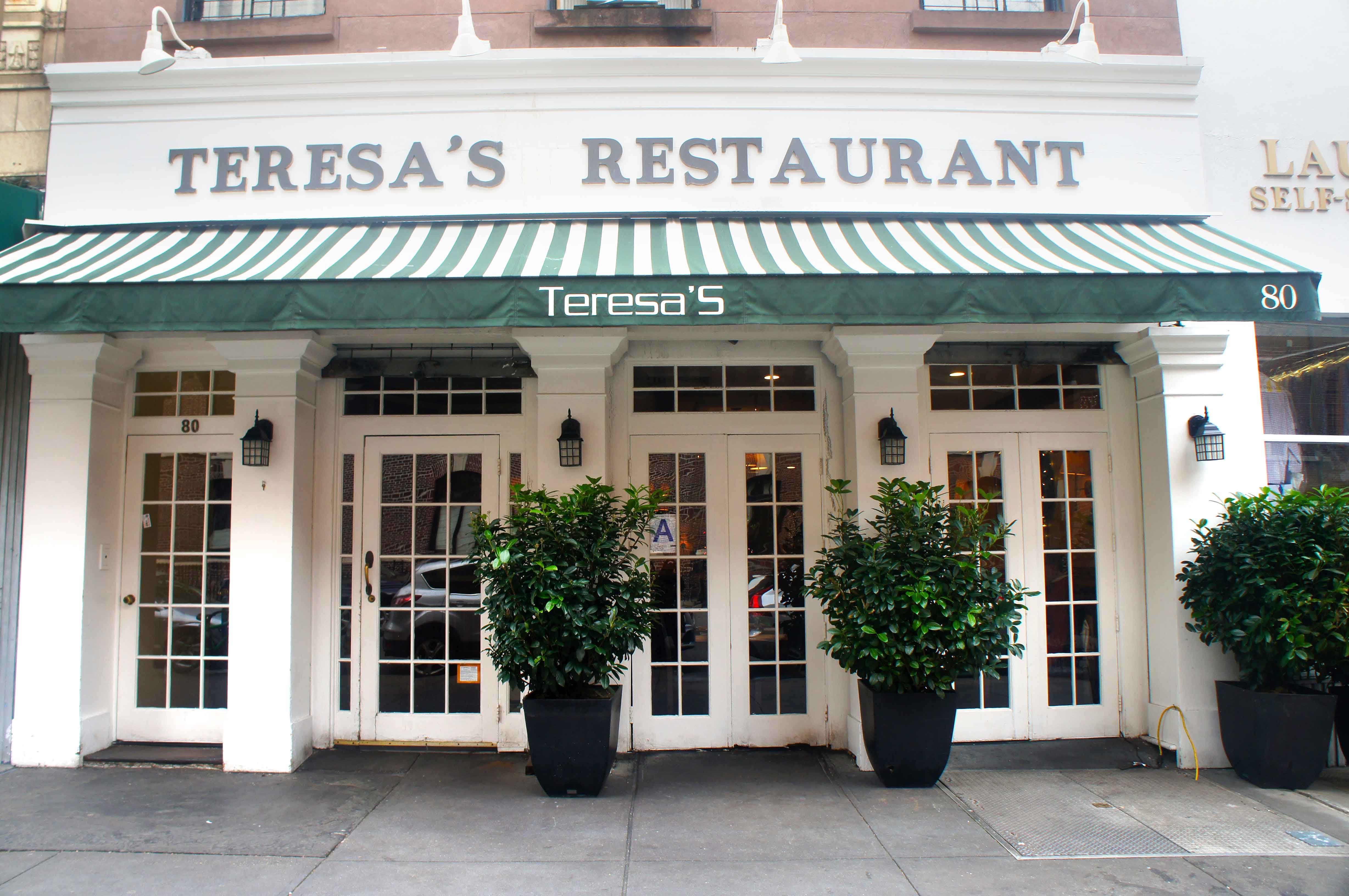 Brooklyn Heights locals love stopping into Teresa’s Restaurant, a well-known coffee shop and diner-like eatery near the Promenade, serving traditional Polish fare